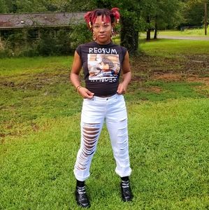 Liz Claiborne Size 10P Hand Ripped Jeans